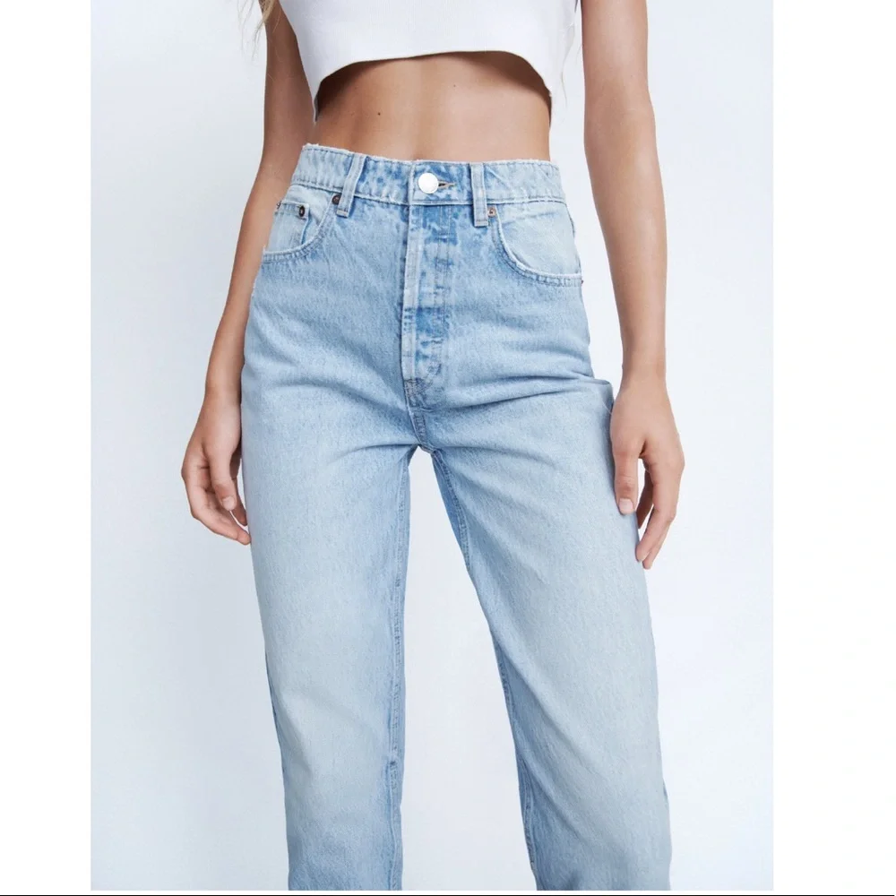 Zara high waisted straight leg jeans - Picture 2 of 12